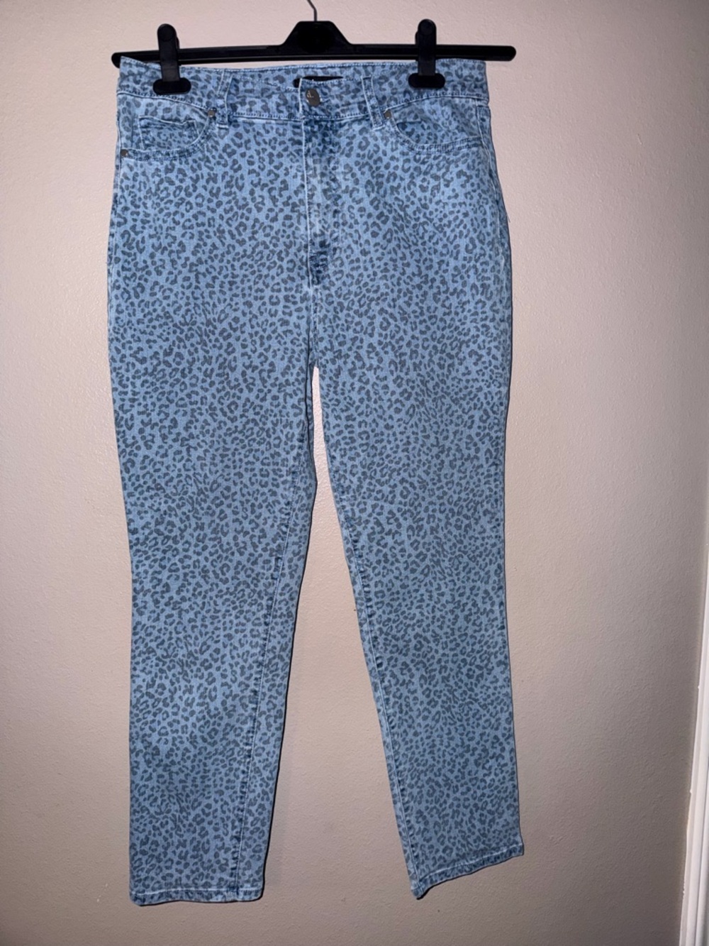 d. jeans Light Blue Leopard Skinny Jeans - Picture 2 of 5